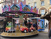 Kinderkarussel auf dem Sendlinger Weihnachtsmarkt am Harras vom 25.11.-22.12.2019 (©Foto. Martin Schmitz)